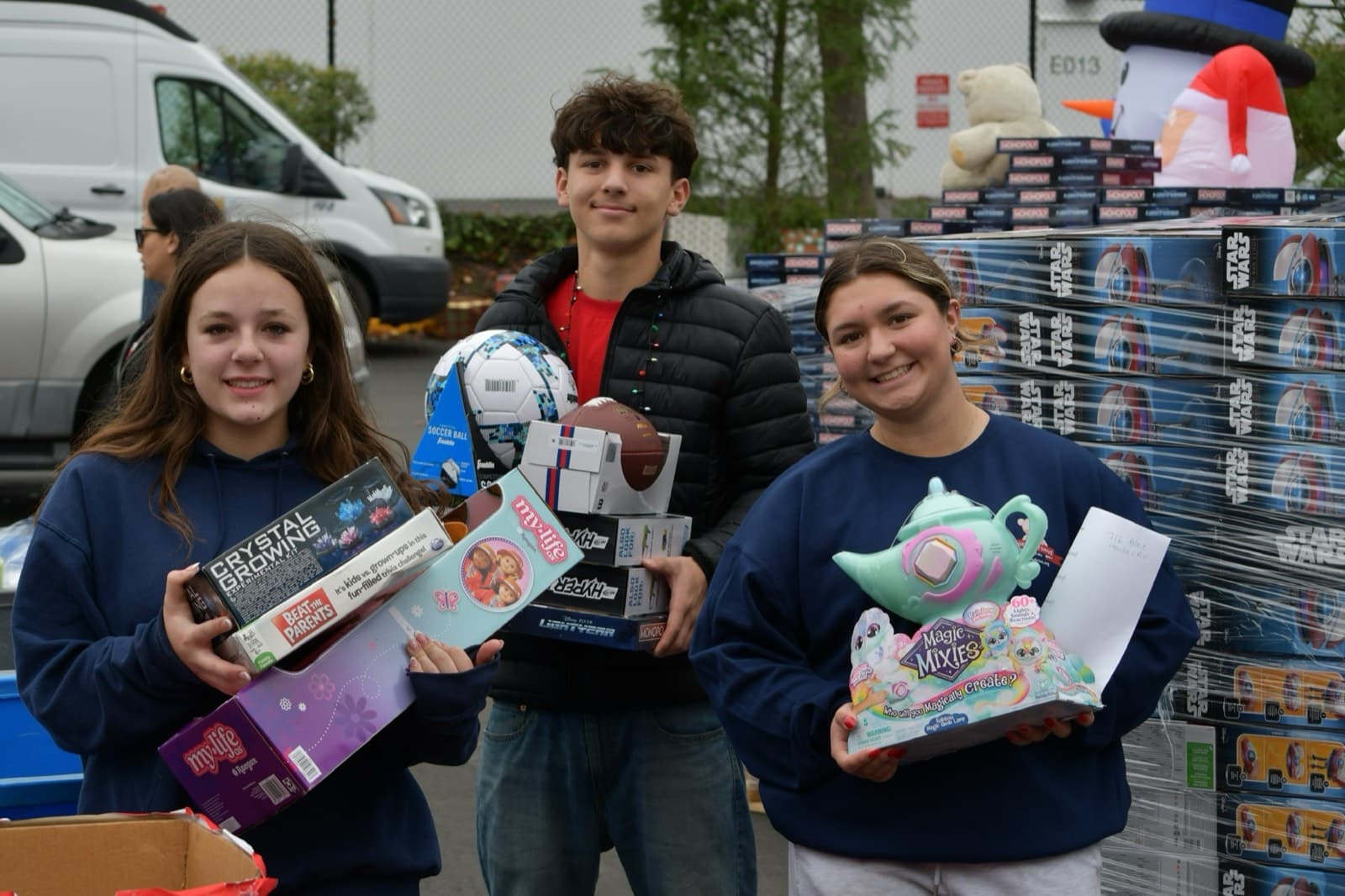 Silicon Valley Moving team at a community food drive event