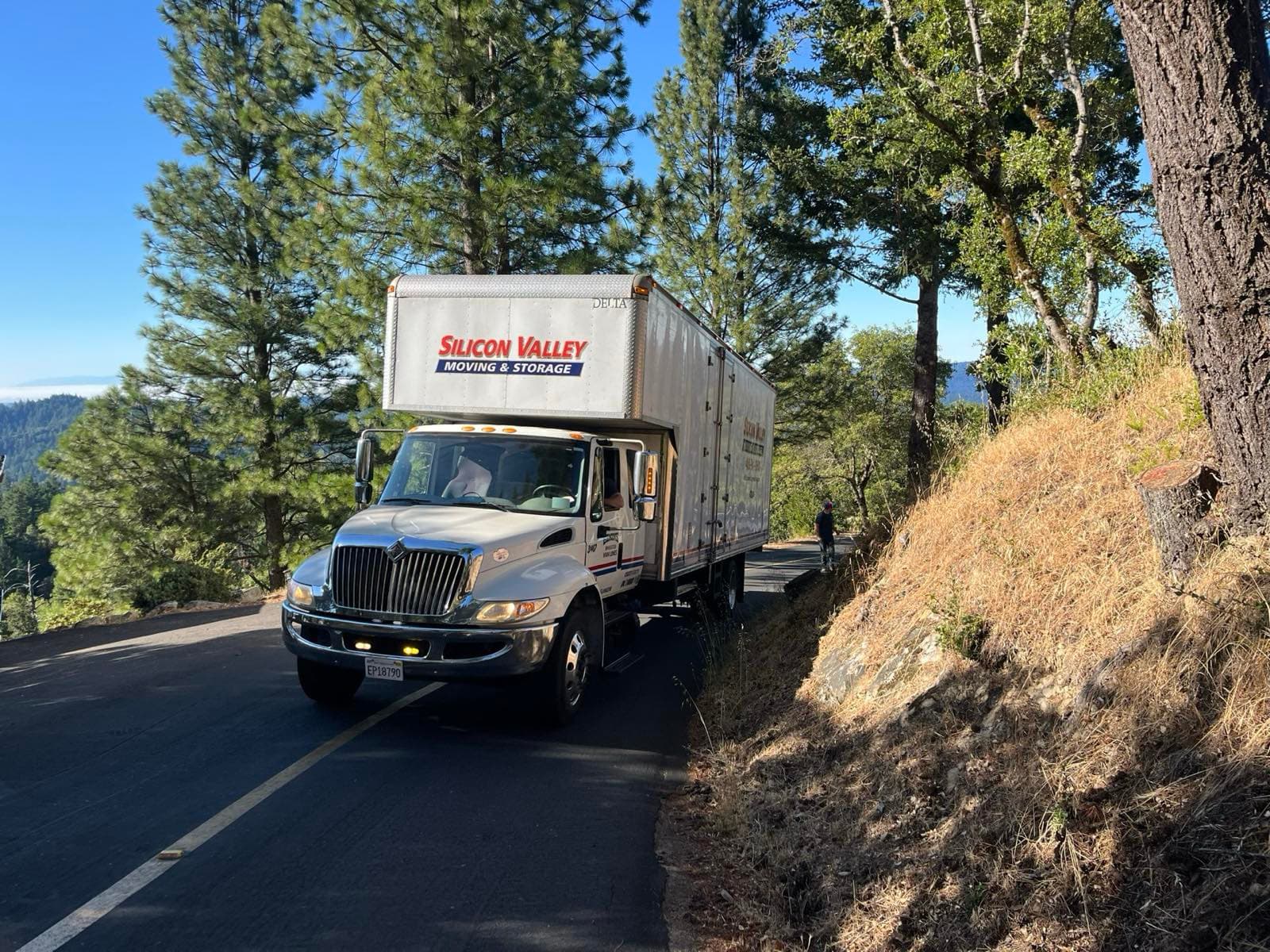 Silicon Valley Moving truck on a Bay Area corporate route
